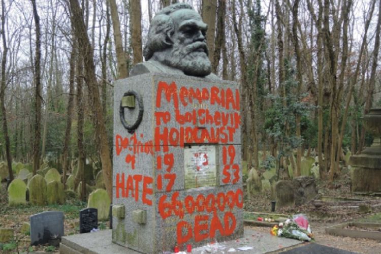 Makam filsuf Jerman, Karl Marx, di London, Inggris, kembali dirusak pada Sabtu (16/2/2019). (Twitter/Highgate Cemetery)