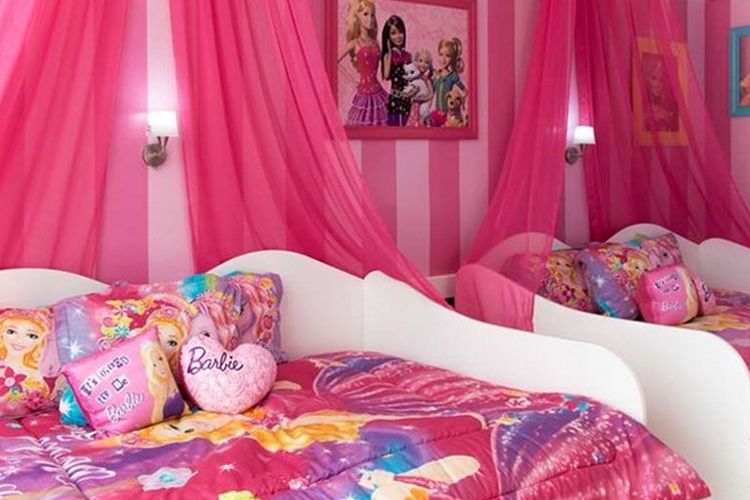 Kamar bertema Barbie di Hilton Mexico City Santa Fe.