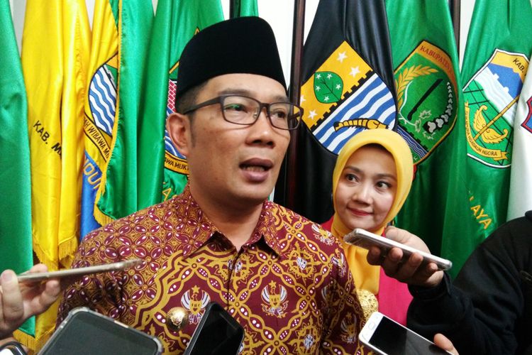 Gubernur Jawa Barat Ridwan Kamil saat ditemui di Gedung Sate, Jalan Diponegoro, Senin (29/4/2019) kemarin. 