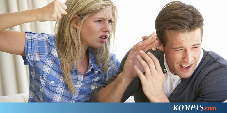 Menolak Saat Diajak Berpelukan, Pria Ini Dihajar Kekasihnya