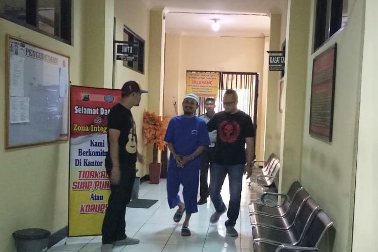 NA (44) pelaku perusakan Kantor Nahdliyin Center, Gereja, SMK Kristen dan Kantor DPC PDIP di Kabupaten Magelang, ditangkap aparat Polres Magelang, Minggu (28/10/2018).