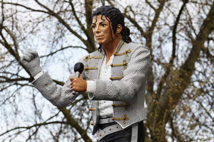 Patung Michael Jackson di Museum Sepak Bola Nasional di Manchester, Inggris.