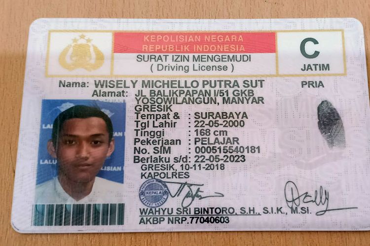 Surat Izin Mengemudi (SIM) C Milik Wisely Michello Putra Sut.
