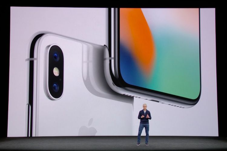 iPhone X saat dirilis, Selasa (12/9/2017).