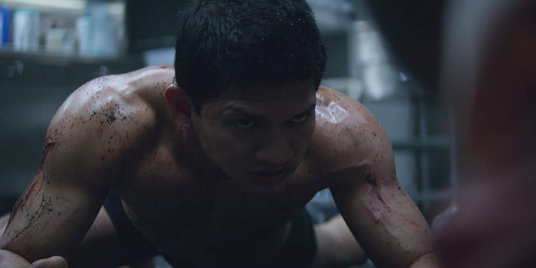 Iko Uwais beraksi dalam film laga Mile 22