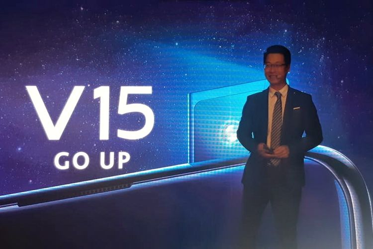 Ilustrasi CEO Vivo Mobile Indonesia, Allan Feng, saat memperkenalkan Vivo V15 di acara peluncuran di Purwakarta, Selasa (5/3/2019).