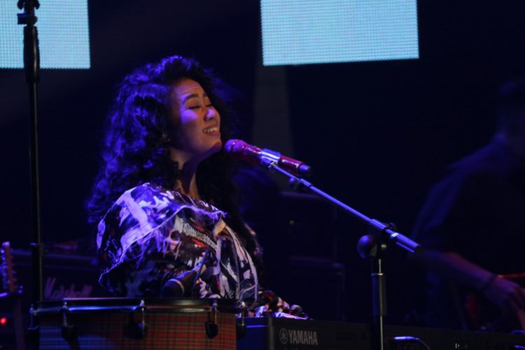 Yura Yunita tampil bersama Ron King Horn Section dalam pergelaran Java Jazz 2018 yang diadakan di JIExpo, Kemayoran, Jakarta Pusat, Sabtu (3/3/2018). 