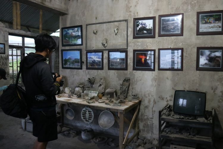 Sisa-sisa bukti keganasan lava panas erupsi Gunung Merapi pada 2010 silam, tersimpan di Museum Gunung Merapi, Yogyakarta.