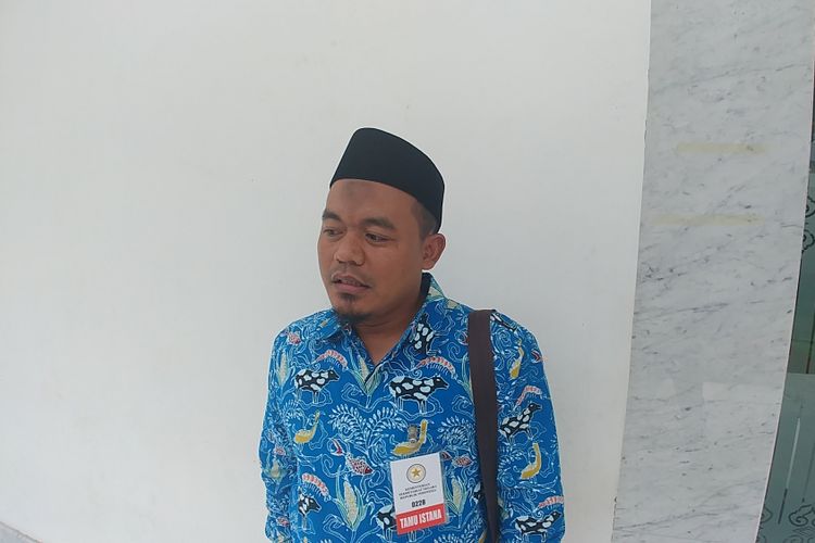 Ketua Umum Aliansi Nelayan Indonesia Riyono di Kompleks Istana Kepresidenan, Jakarta, Jumat (8/9/2017).