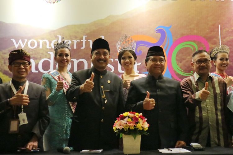 Konfrensinpers usai Rapat Koordinasi Nasional (Rakornas) Pariwisata IV-2017, di The Kasablanka, Jakarta, yang dibuka Selasa (12/11/2017).
