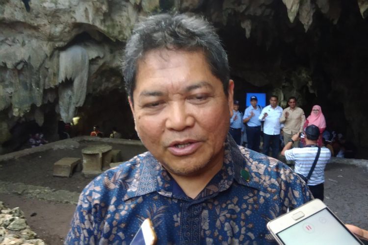 Deputi Koordinasi Sumberdaya Manusia, Iptek dan Budaya Maritim Kementerian Koordinator Bidang Kemaritiman Safri Burhanuddin 