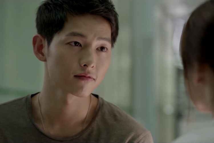 Aktor asal Korea Selatan Song Joong Ki dalam drama Descendants of the Sun.