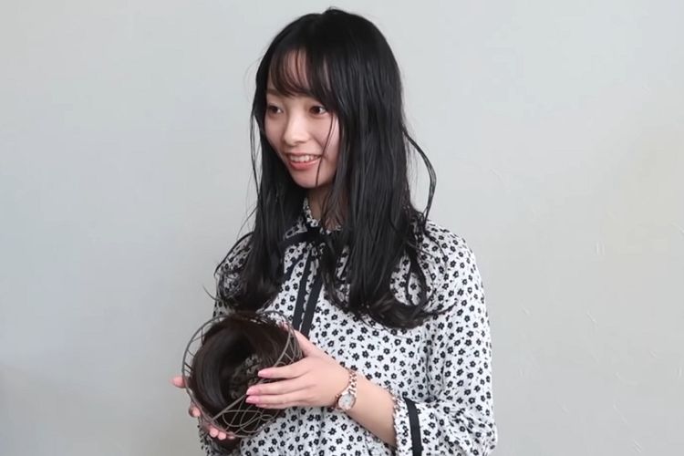 Keito Kawahara (18) usai potong rambut pertama kali sejak lahir.