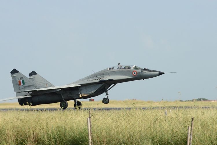 Jet tempur MiG-29 milik Angkatan Udara India (IAF) yang belum lama ini diperbarui dengan penambahan instrumen terkini.