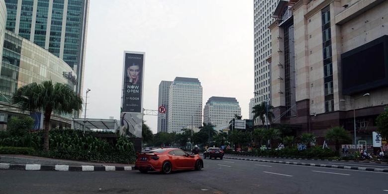 Sepi Jakarta pada Hari Raya Lebaran, Jumat (15/6/2018) jadi incaran pemilik mobil performa. 