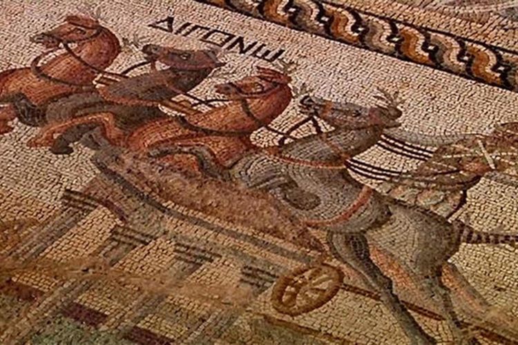 Mosaik romawi kuno yang bergambar hyppodrome