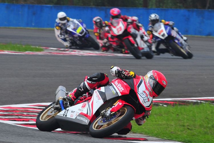 Gerry Salim memimpin di seri keempat ARRC 2017 di Sentul.