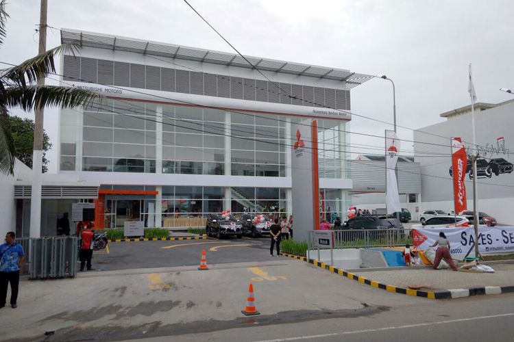Diler Mitsubishi dibuka lagi di Medan.