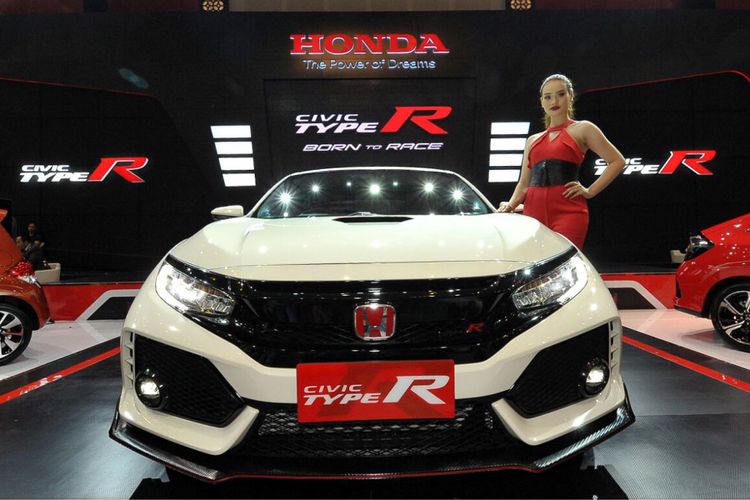 Honda Civic Type R dikenalkan di Surabaya. Harga tembus Rp 1 miliar.