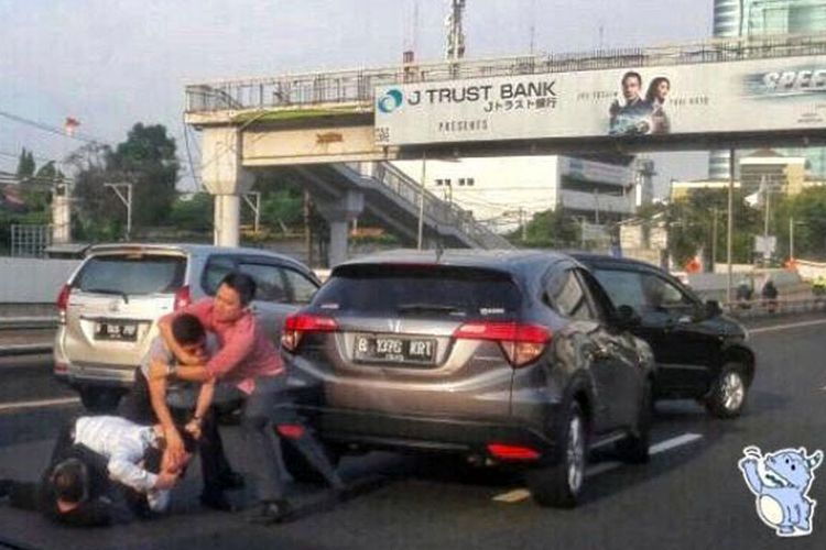 Perkelahian melibatkan pengguna jalan raya kerap terjadi di jalan raya