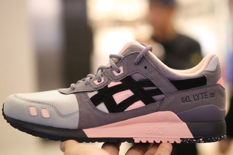 Woei x Asics Gel Lyte III Vintage Nylon.