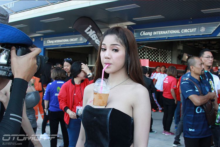 Grid Girls Sirkuit Buriram, Thailand - 19.