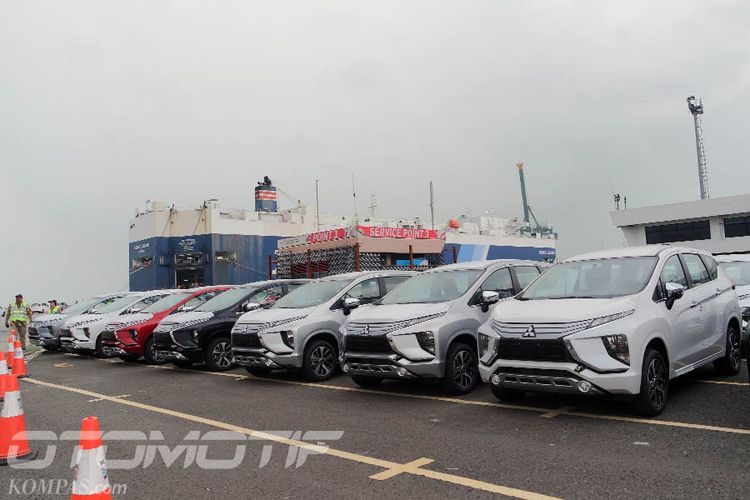 Mitsubishi Xpander diekspor ke Filipina, Rabu (25/4/2018).