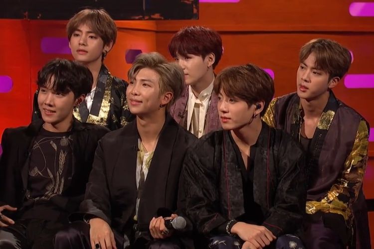 Boyband K-pop BTS menjadi bintang tamu acara talk show di BBC, The Graham Norton Show.