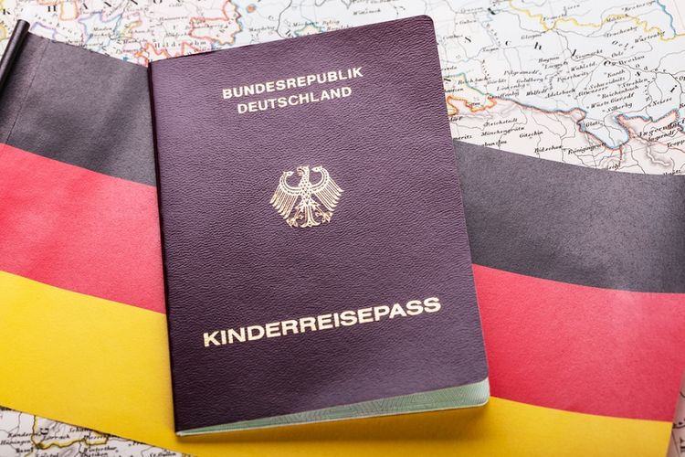 Ilustrasi paspor Jerman.