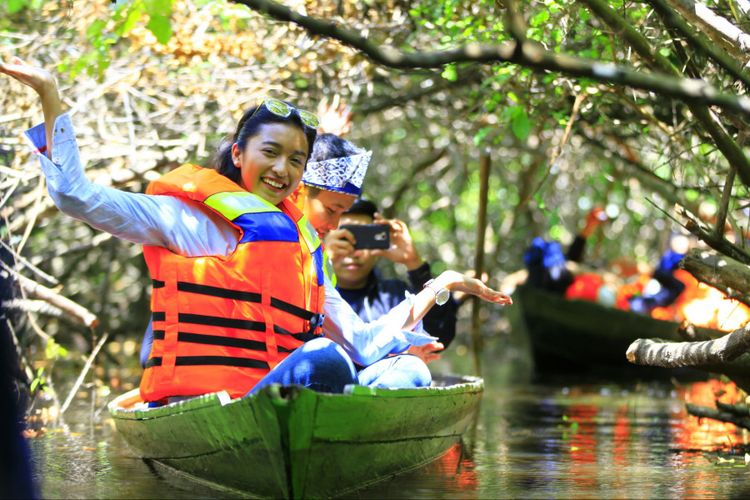 Aktivitas di Pulau Berhala.