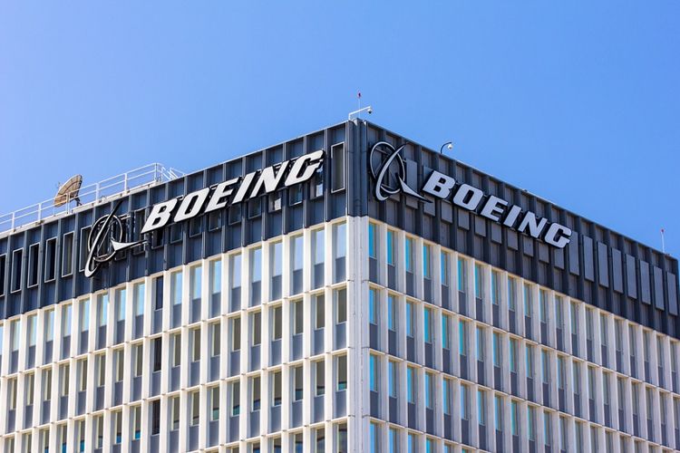 Perusahaan Boeing.