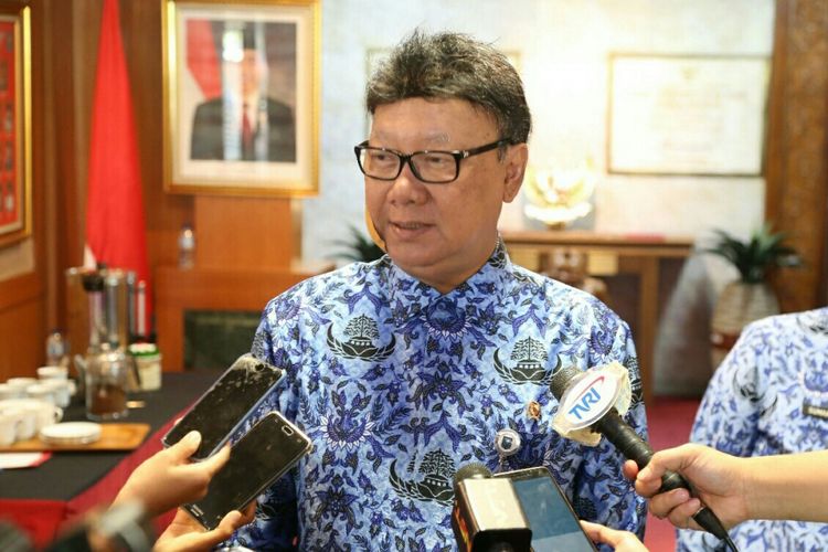 Menteri Dalam Negeri Tjahjo Kumolo saat ditemui di Kantor Kementerian Dalam Negeri, Senin (30/10/2017).