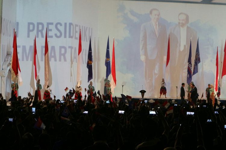 Rapat Kerja Nasional (rakernas) Partai Nasdem ke-IV resmi mendeklarasikan dukungannya untuk Presiden Joko Widodo pada pemilihan presiden (Pilpres) 2019 mendatang di JI-EXPO Kemayoran, Jakarta Pusat, Rabu, (15/11/2017).