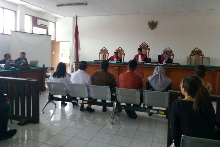 Tampak para saksi tengah bersaksi dalam sidang suap perizinan Meikarta di Pengadilan Tipikor Bandung, Kota Bandung, Jawa Barat.