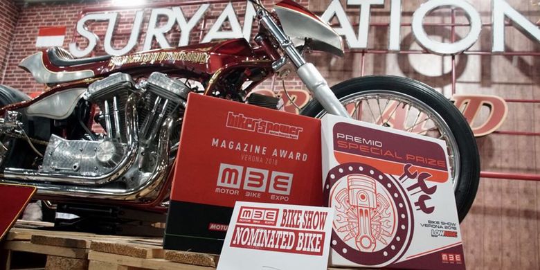 Iconic Bike Suryanation Motorland 2017 raih gelar Premio Spesial Prize dari Lowride MagaZine dan Pick MagaZine Award MBE 2018 dari Bikers Power
