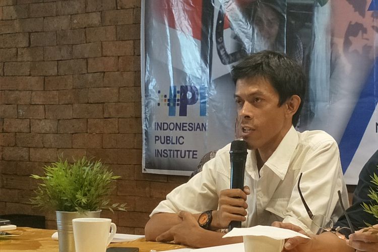 Pengamat Intelijen dan Keamanan Stanislaus Riyanta dalam diskusi yang digelar Indonesian Public Institute (IPI) di Cikini, Jakarta Pusat, Selasa (9/4/2019). 
