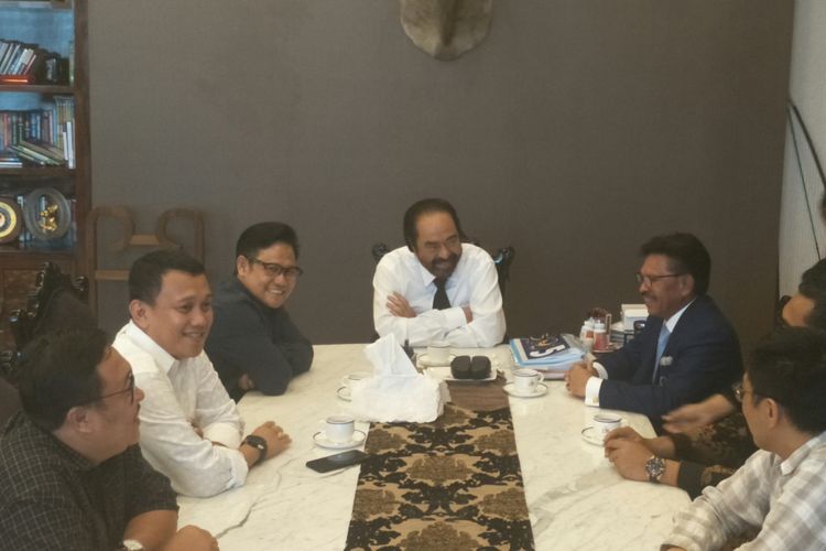 Ketua Umum PKB Muhaimin Iskandar bertemu dengan Ketua Umum Nasdem Surya Paloh di Kantor DPP Nasdem, Jakarta, Senin (9/7/2018)