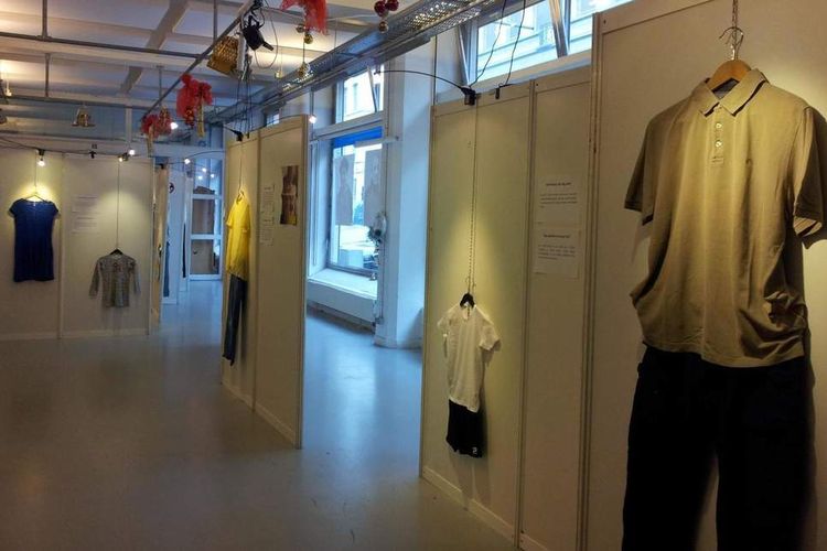 Pameran baju korban pemerkosaan di Belgia.