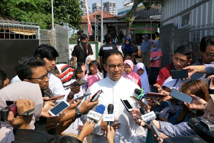 Gubernur DKI Jakarta Anies Baswedan di Lebak Bulus, Jakarta Selatan, Minggu (11/8/2019).