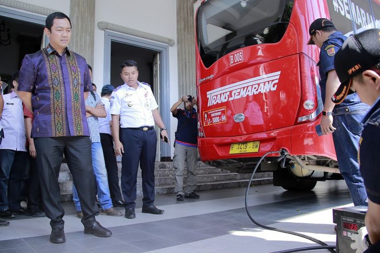 Pemerintah Kota Semarang bekerja sama dengan Pemerintah Kota Toyama, Jepang untuk program konversi bahan bakar bus Trans Semarang menjadi gas, Selasa (24/7/2018).