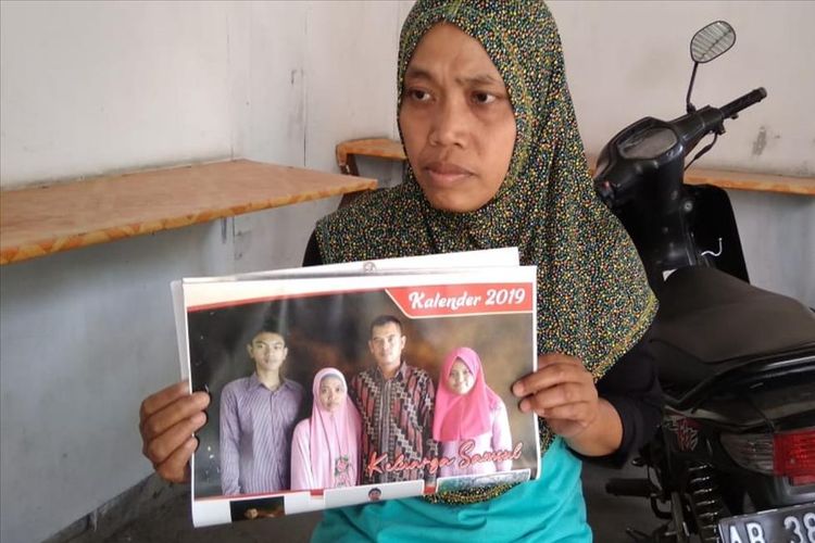 Sumiasih warga Kampung Juron RT 19 Desa Pendowoharjo, Kecamatan Sewon, Kabupaten Bantul, Yogyakarta,(MARKUS YUWONO)