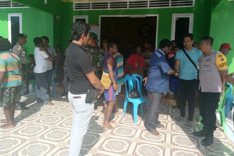 Penolakan masyarakat Kampung Mesap Meisi, Distrik Manokwari Selatan, Kabupaten Manokwari, terhadap pelaksanaan Pemungutan Suara Ulang (PSU), yang dilakukan oleh Komisi Pemilihan Umum (KPU), Manokwari, Sabtu (27/4/2019).