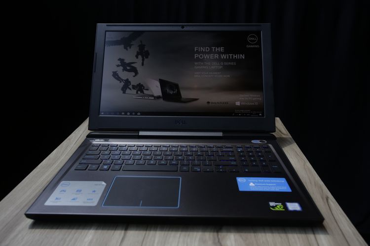 Dell G7 15 tampak atas