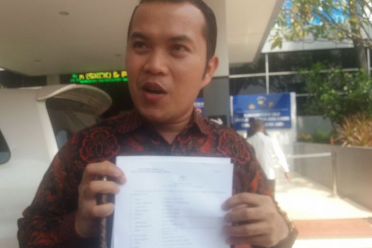 Kuasa hukum aliansi agen Abu Tour Jabodetabek Zakir Rasyidin di Mapolda Metro Jaya, Rabu (4/4/2018).