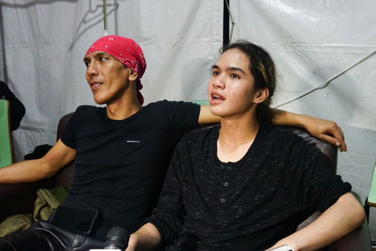 Abdul Qodir Jaelani bersama basis Dewa 19, Yuke saat ditemui di kawasan BSD City, Tangerang Selatan, Minggu (24/2/2019).