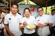 Di Banyuwangi, Menteri Rini Pesta Durian Merah