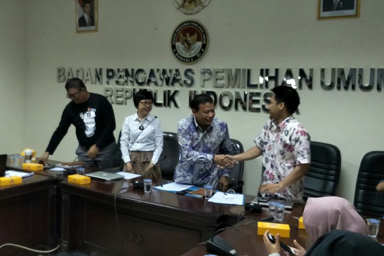Ketua Bawaslu Abhan di Kantor Pusat Bawaslu RI, Jakarta, Minggu (25/2/2018)
