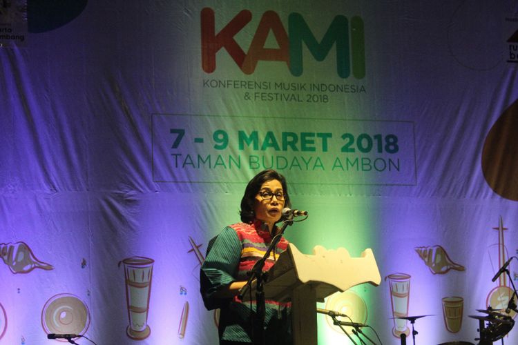 Menteri Keuangan RI, Sri Mulyani Indarwati saat tampil sebagai pembicara dalam acara pembukaan Konferensi Musik Indonesia di Taman Budaya, Ambon, Rabu (7/2/2018).