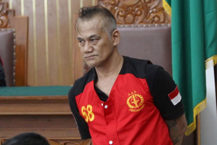 Aktor senior Tio Pakusadewo hadir di Pengadilan Negeri Jakarta Selatan untuk menjalani sidang lanjutan, Senin (7/5/2018). Sidang lanjutan tersebut beragendakan mendengarkan keterangan saksi dari pihak Polri pada saat penangkapan Tio, terkait kasus penyalahgunaan narkotika.