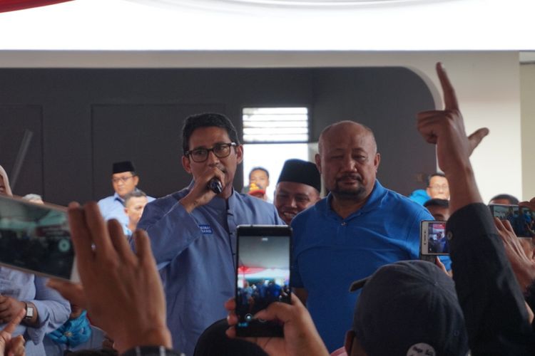 Sandiaga Uno saat meresmikan Roemah Djoeang di Banyuwangi, Selasa (27/11/2018